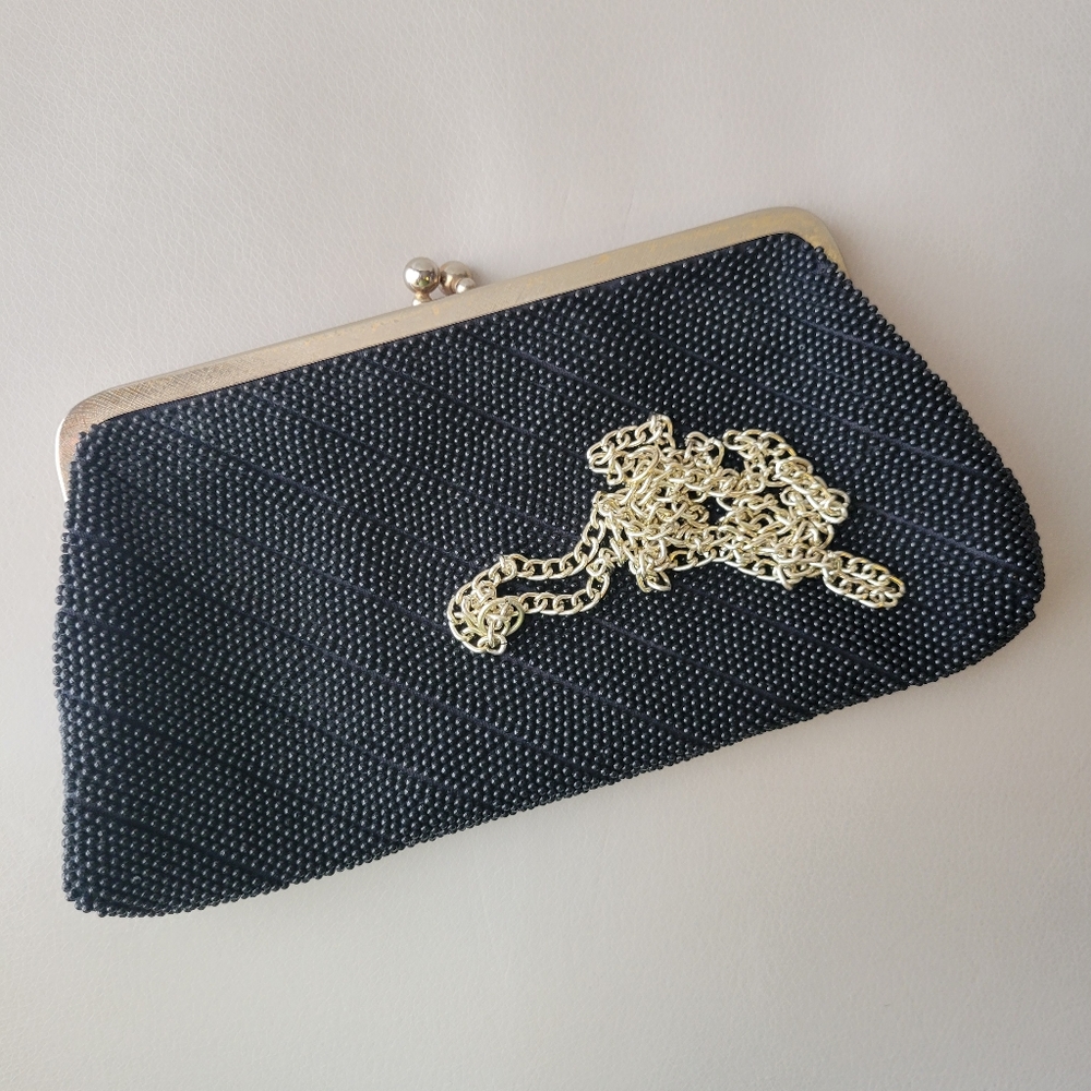 Vintage Beaded Black Clutch Bag Silver Chain Strap ~ 1960? ~ Made in Hong Kong - Picture 3 of 16
